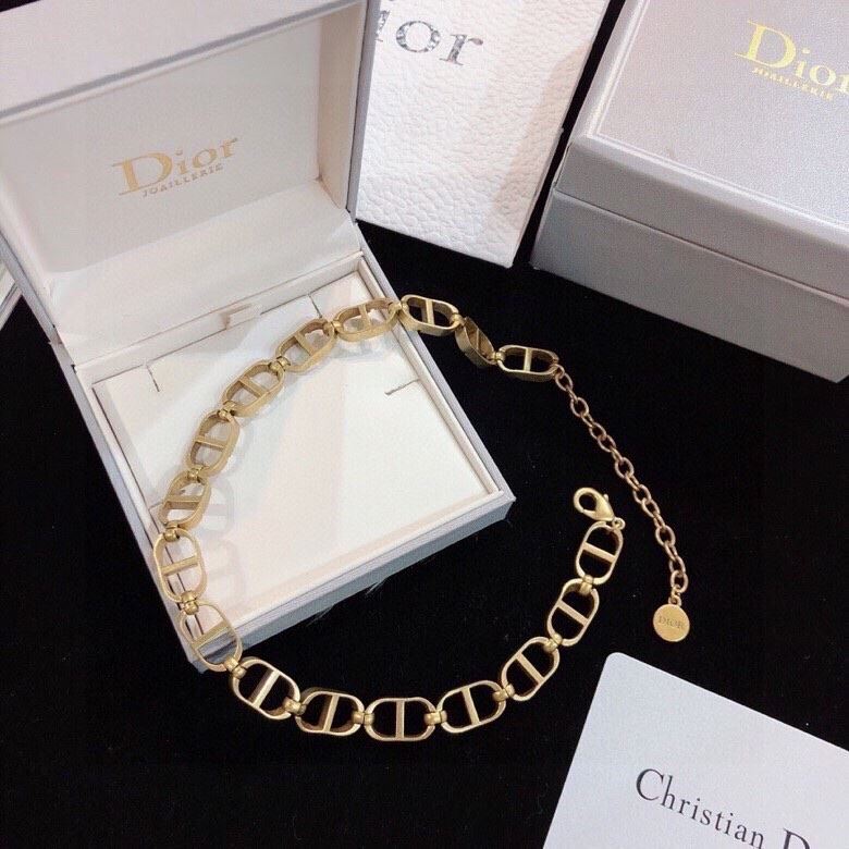 chr1st1an D10r necklaces
